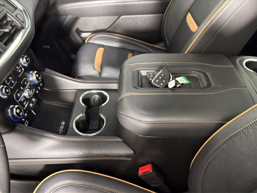 Used 2023 GMC Yukon AT4 AWD/4WD image 24