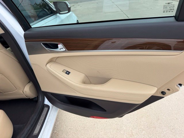 Used 2019 Genesis G80 3.8 RWD image 19