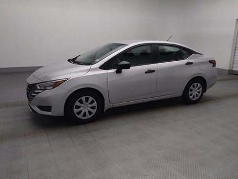 Used 2025 Nissan Versa S w/ Trunk Package FWD image 2