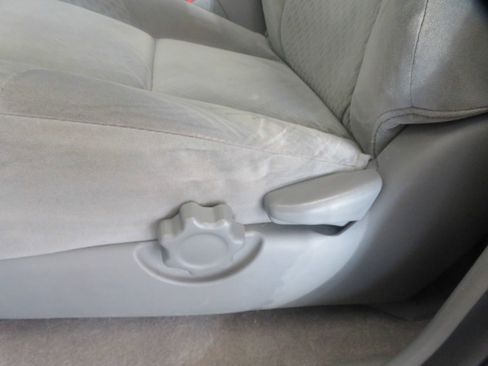 Used 2010 Toyota Tacoma PreRunner image 17