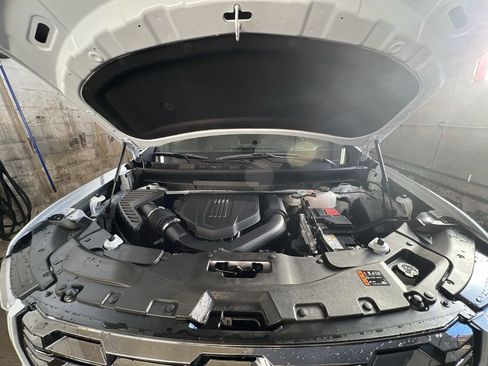 New 2026 GMC Acadia Denali Ultimate w/ LPO, Floor Liner Package image 31