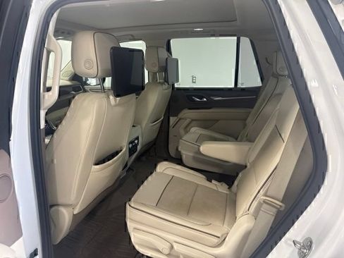 Used 2021 GMC Yukon Denali w/ Denali Premium Package RWD image 16