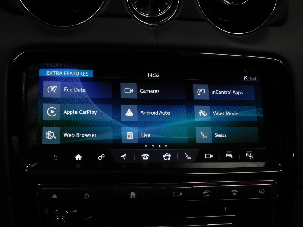 Used 2018 Jaguar XJ RWD image 56