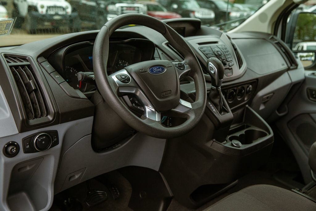 Used 2018 Ford Transit 150 XL RWD image 10