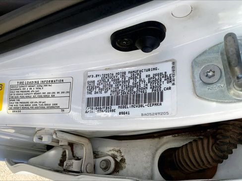 Used 2003 Toyota Camry LE image 30