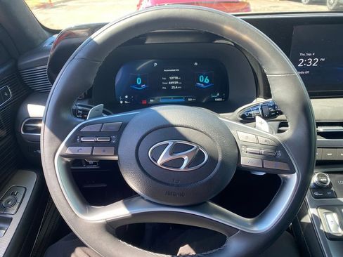 Used 2024 Hyundai Palisade Calligraphy image 32
