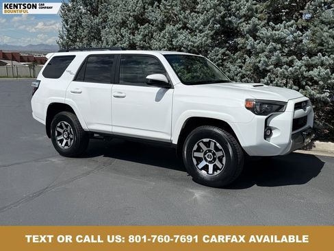 Used 2024 Toyota 4Runner TRD Off-Road AWD/4WD image 11