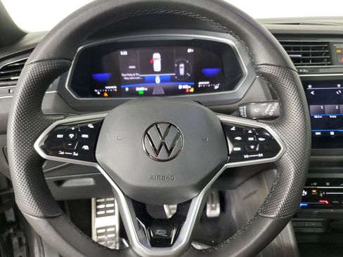 Used 2022 Volkswagen Tiguan SE R-Line image 30