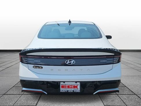 Used 2025 Hyundai Sonata SEL FWD image 6