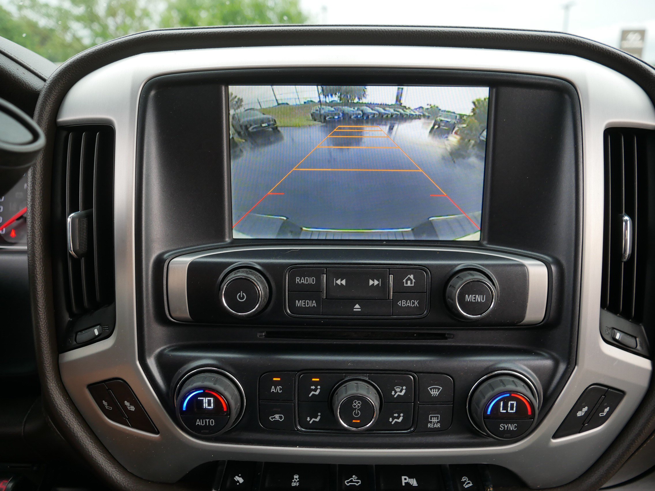 Used 2014 GMC Sierra 1500 SLT w/ SLT Preferred Package AWD/4WD image 28
