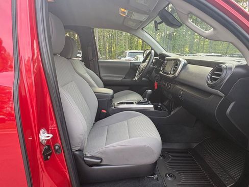 Used 2023 Toyota Tacoma SR5 AWD/4WD image 21