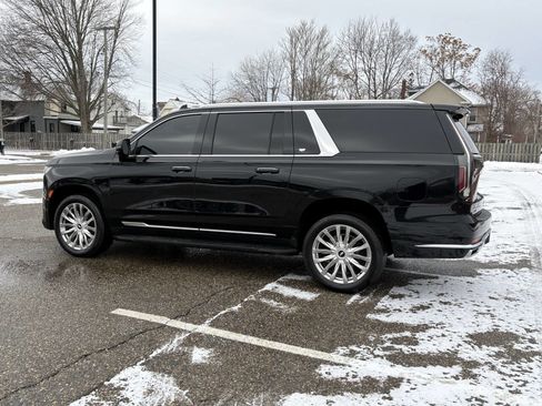 Used 2021 Cadillac Escalade ESV Premium Luxury AWD/4WD image 24