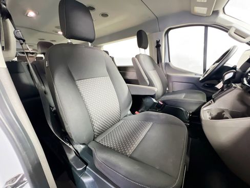 Used 2023 Ford Transit 350 XLT image 30