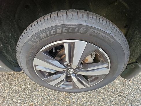 Used 2021 Nissan Rogue Platinum AWD/4WD image 28