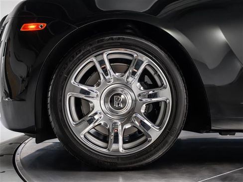 Used 2014 Rolls-Royce Ghost RWD image 12