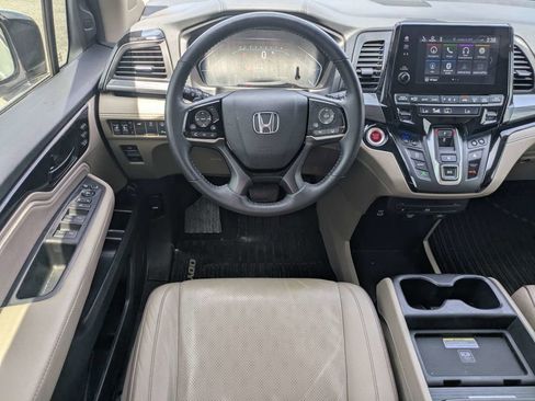 Used 2022 Honda Odyssey Elite image 17