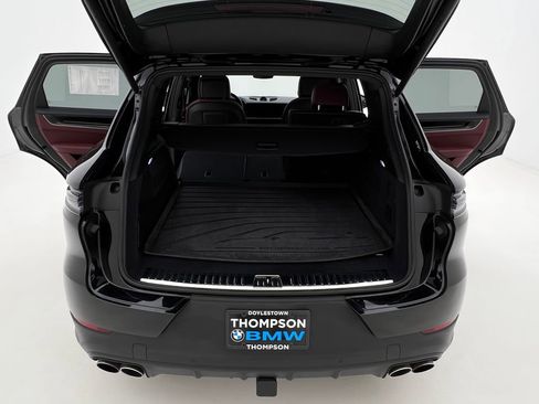 Used 2024 Porsche Cayenne S image 24