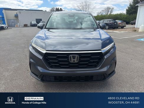 Used 2024 Honda CR-V LX image 2