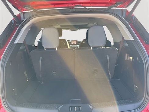 Used 2021 Ford Explorer XLT w/ Equipment Group 202A image 11