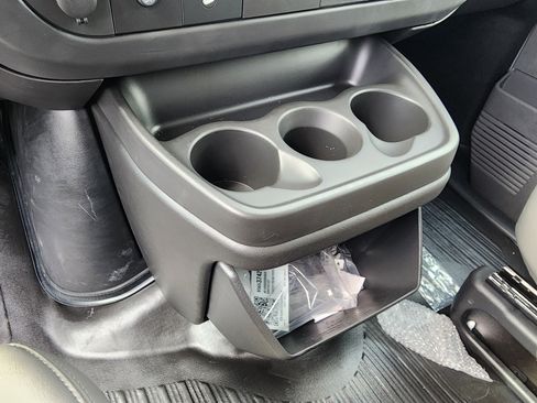 New 2025 Chevrolet Express 2500 w/ Driver Convenience Package image 33