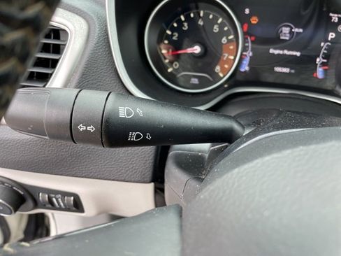 Used 2018 Jeep Compass Latitude w/ Popular Equipment Group image 29