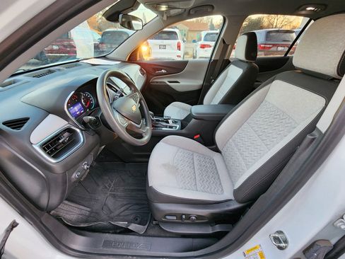 Used 2022 Chevrolet Equinox LS w/ LS Convenience Package image 14