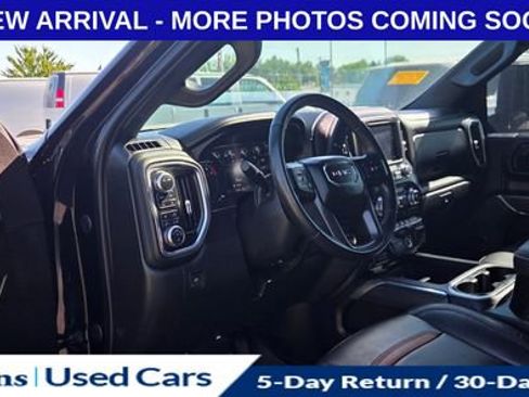Used 2021 GMC Sierra 2500 AT4 w/ Snow Plow Prep/Camper Package AWD/4WD image 15