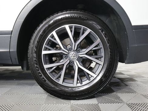 Used 2021 Volkswagen Tiguan S FWD image 8