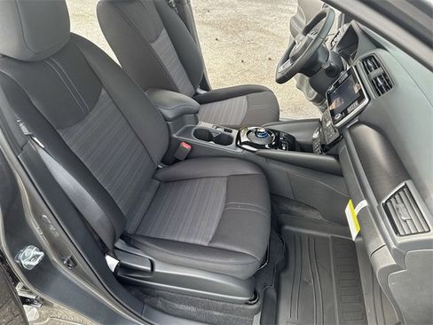 New 2025 Nissan Leaf SV Plus image 10