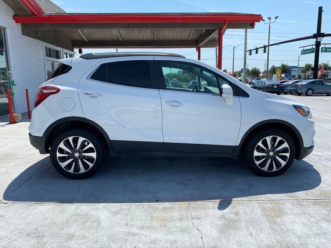 Used 2020 Buick Encore Essence AWD/4WD image 16
