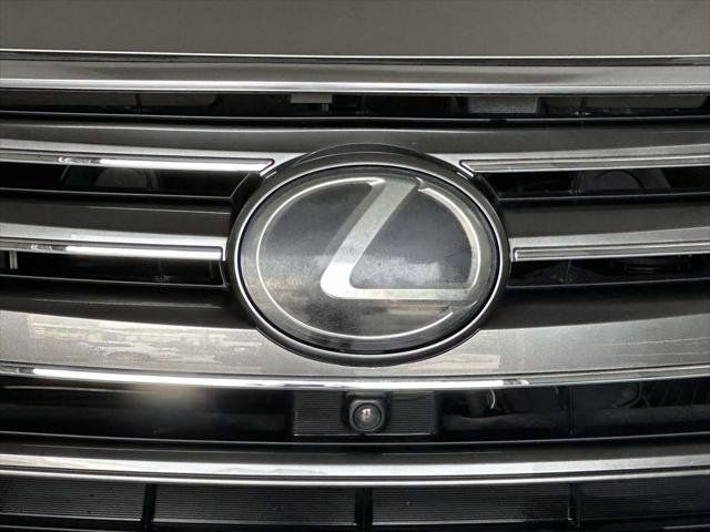 Used 2018 Lexus LX 570 4WD image 9