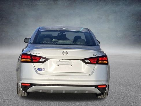 Used 2023 Nissan Altima 2.5 SV image 6