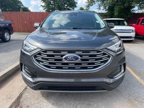 Used 2020 Ford Edge Titanium FWD image 3