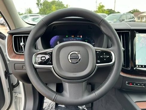 Certified 2024 Volvo XC60 T8 Plus w/ Protection Package Premier image 13