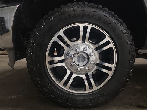 Used 2015 Ford F350 XLT w/ XLT Premium Package AWD/4WD image 10