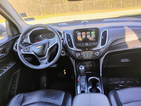 Used 2018 Chevrolet Equinox Premier image 10