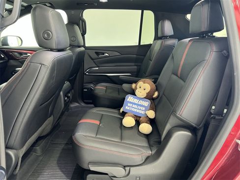 Used 2024 Chevrolet Traverse RS image 24