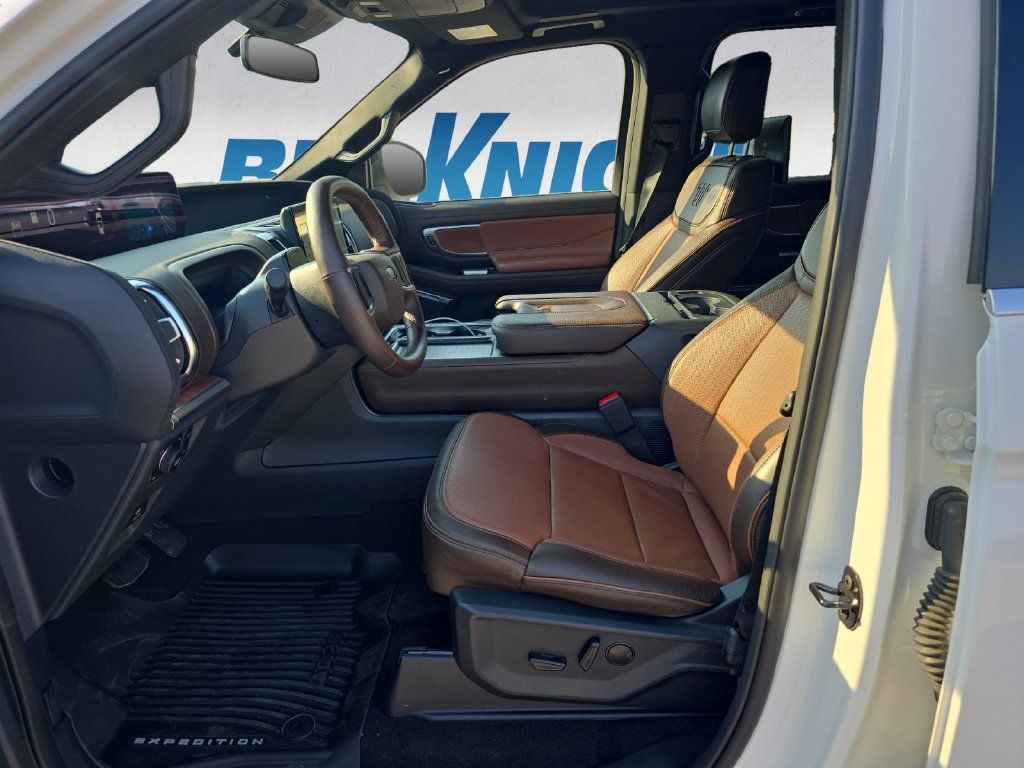Used 2026 Ford Expedition King Ranch AWD/4WD image 9