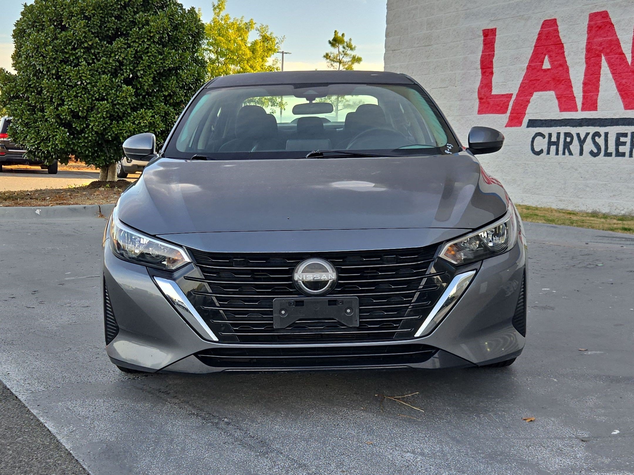 Used 2024 Nissan Sentra SV FWD image 2