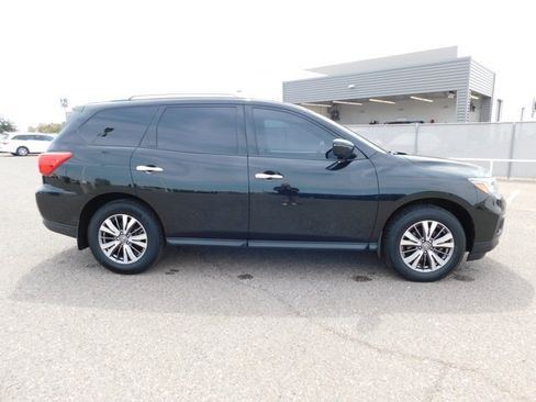 Used 2019 Nissan Pathfinder S AWD/4WD image 7