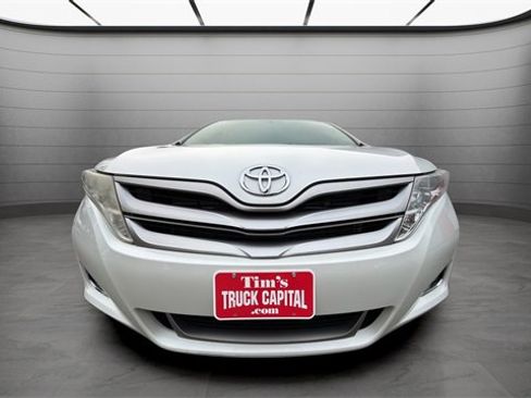Used 2014 Toyota Venza LE image 24