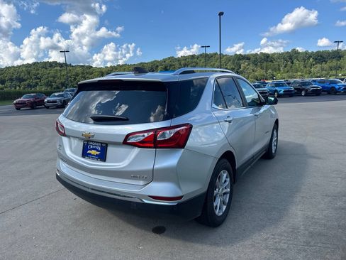 Used 2021 Chevrolet Equinox LT AWD/4WD image 4