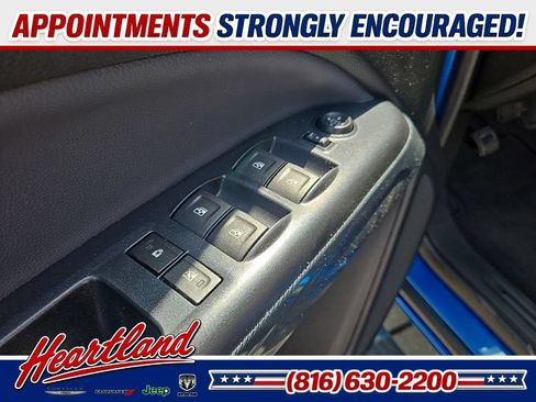 Used 2021 Chevrolet Colorado Z71 AWD/4WD image 42