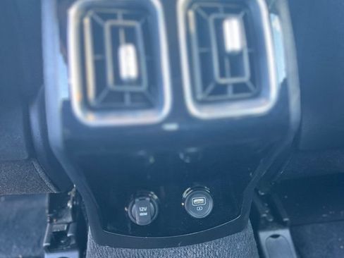Used 2022 Kia Sorento SX AWD/4WD image 25