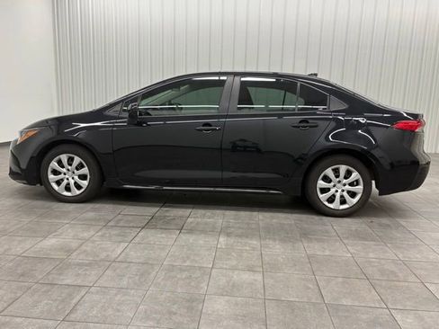 Used 2024 Toyota Corolla LE FWD image 6
