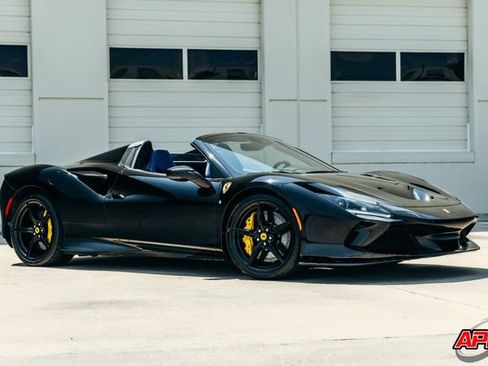 Used 2022 Ferrari F8 Tributo image 46