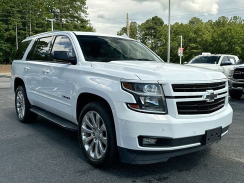 Used 2018 Chevrolet Tahoe Premier AWD/4WD image 2