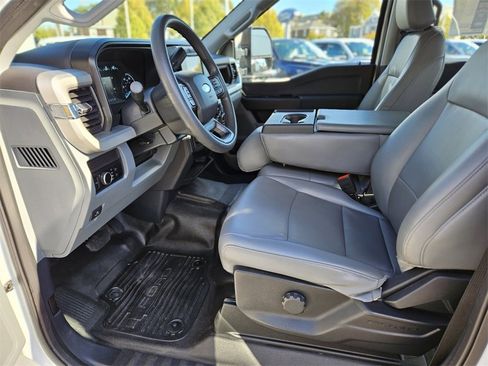 Used 2024 Ford F350 XL w/ Snow Plow Prep Package image 18