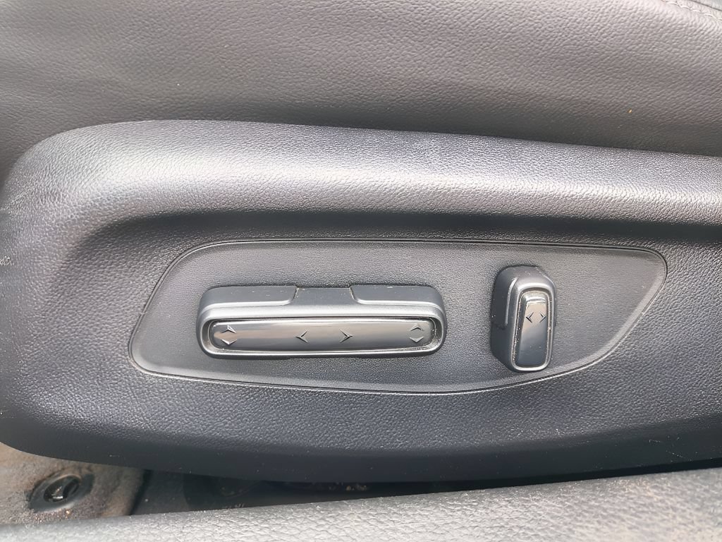 Used 2023 Honda Civic EX-L image 11