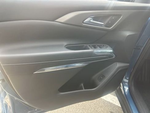 Used 2026 Chevrolet Traverse LT w/ Sun and Wheel Package AWD/4WD image 9